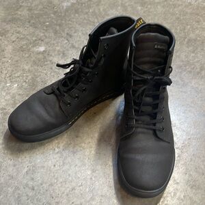 Sheridan Women's Matte Casual Boots in Black Sheridan - Mint Condition